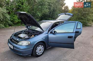 Хэтчбек Opel Astra 1999 в 