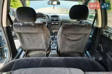 Хэтчбек Opel Astra 1999 в 