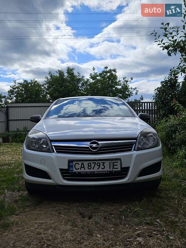 Opel Astra 2009