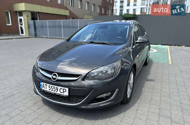 Універсал Opel Astra 2013 в Івано-Франківську