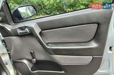 Седан Opel Astra 2004 в 