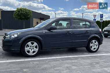Хетчбек Opel Astra 2006 в Луцьку