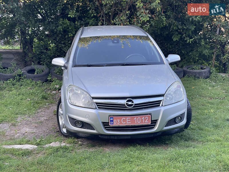 Универсал Opel Astra 2008 в Тернополе