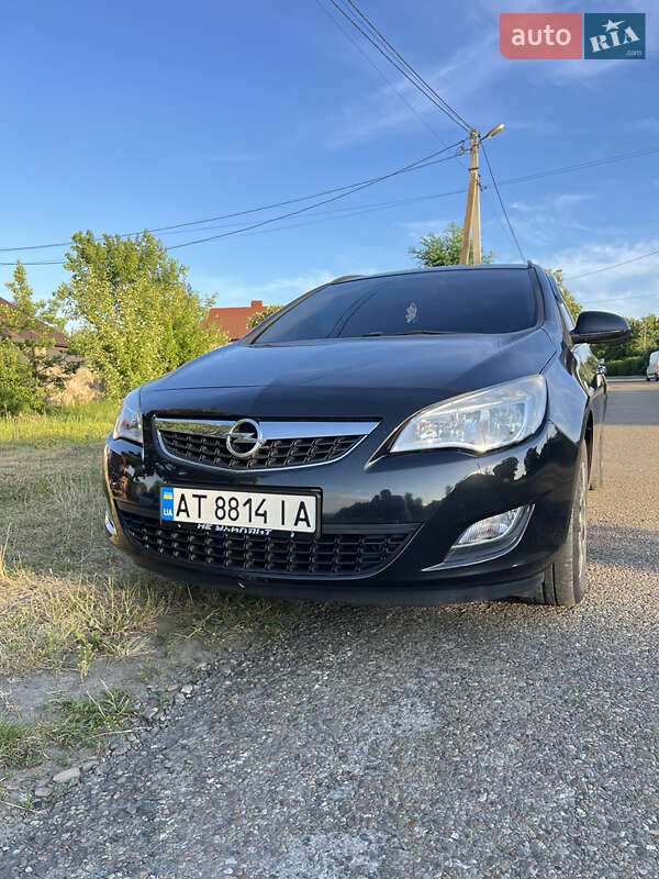 Универсал Opel Astra 2011 в Галиче фото 2 Универсал Opel Astra 2011 в Галиче