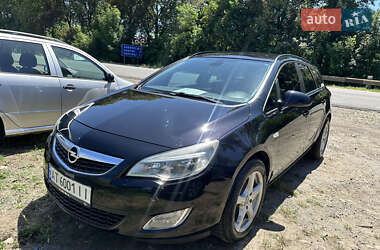 Универсал Opel Astra 2011 в Коломые
