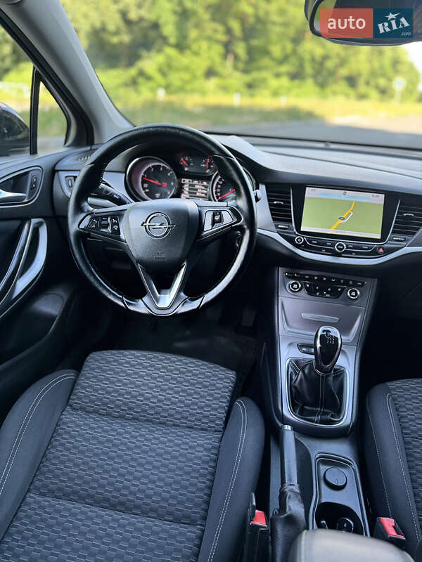 Универсал Opel Astra 2017 в Красилове