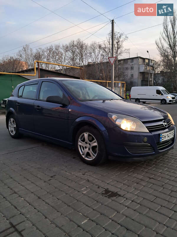 Универсал Opel Astra 2004 в Одессе