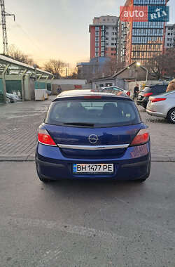 Универсал Opel Astra 2004 в 