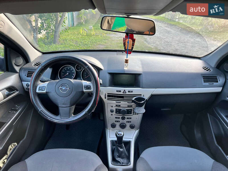 Універсал Opel Astra 2008 в Грицеві