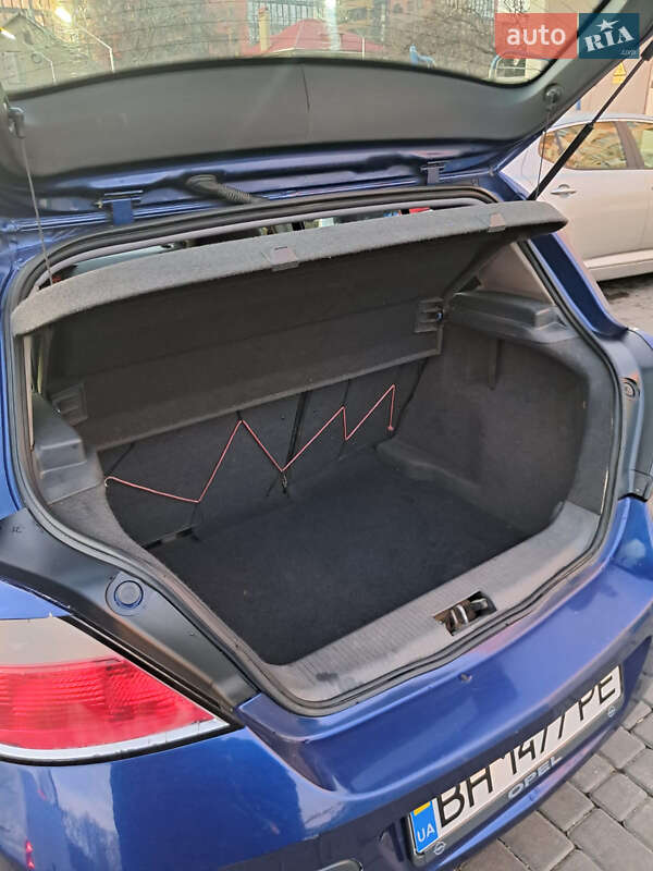 Универсал Opel Astra 2004 в Одессе