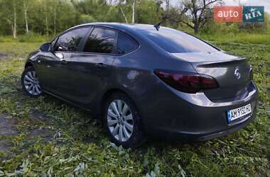 Седан Opel Astra 2015 в Житомире