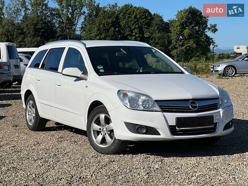 Opel Astra 2010