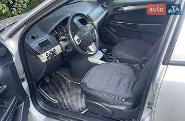 Универсал Opel Astra 2008 в 
