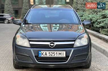 Универсал Opel Astra 2006 в Киеве