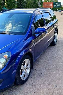 Универсал Opel Astra 2006 в 
