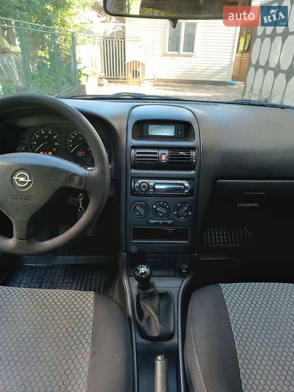 Седан Opel Astra 2006 в Калуші