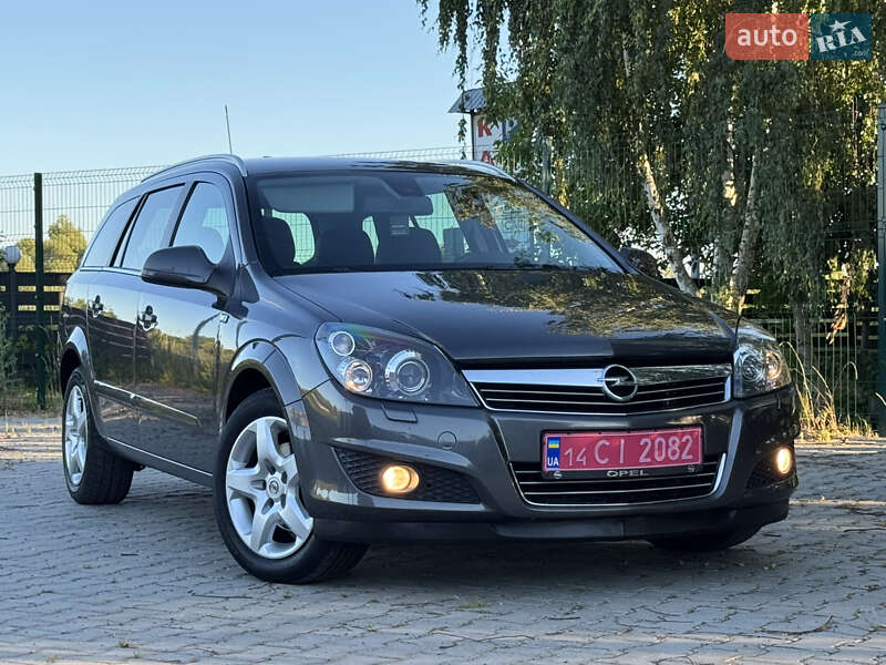 Opel Astra 2010