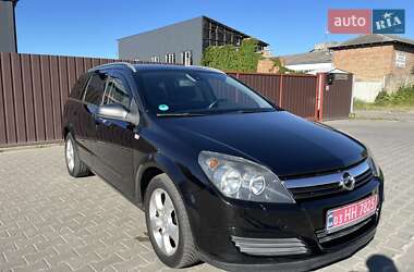 Универсал Opel Astra 2005 в Луцке