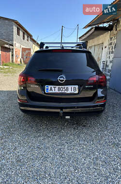 Универсал Opel Astra 2011 в Ивано-Франковске