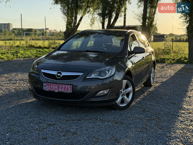Opel Astra 2010