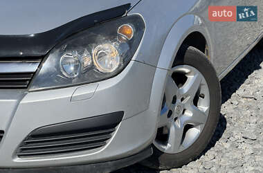 Универсал Opel Astra 2006 в 