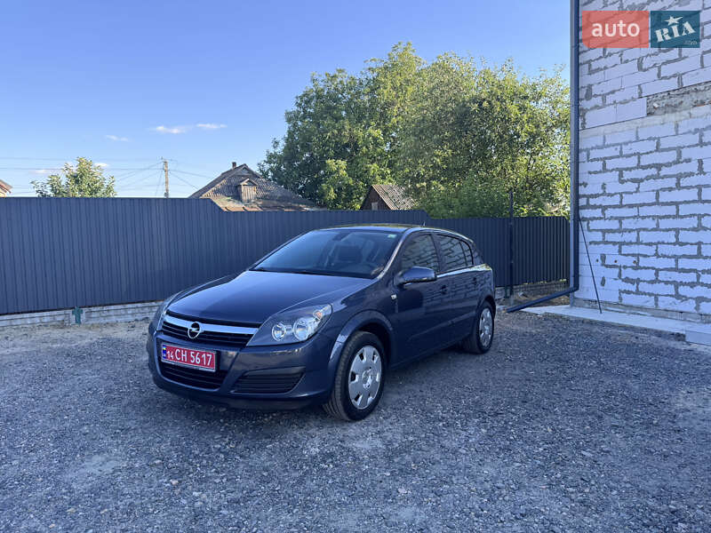 Хэтчбек Opel Astra 2006 в Звенигородке фото 2 Хэтчбек Opel Astra 2006 в Звенигородке