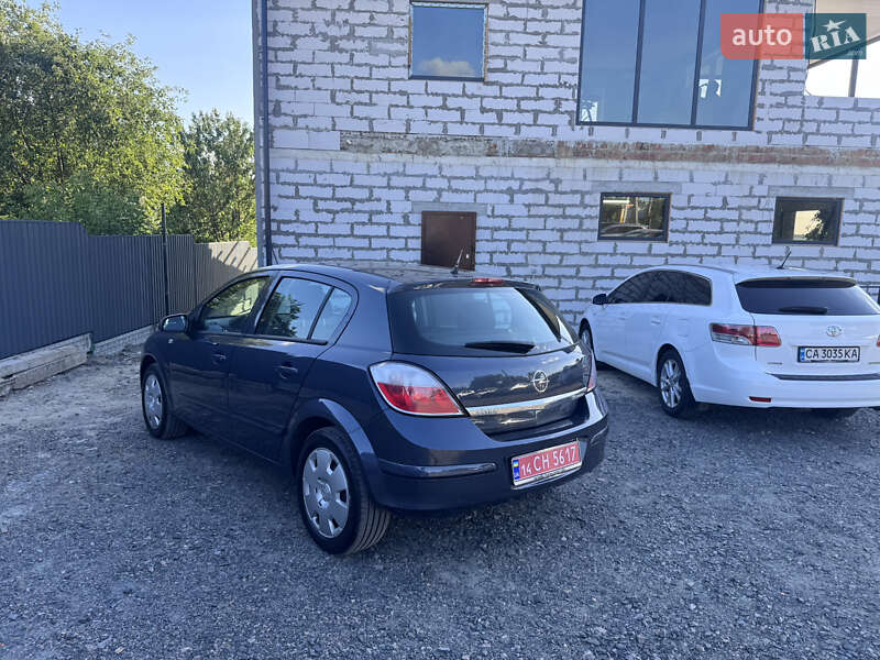 Хэтчбек Opel Astra 2006 в Звенигородке фото 22 Хэтчбек Opel Astra 2006 в Звенигородке
