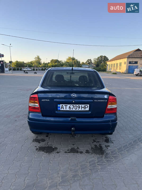 Седан Opel Astra 2005 в Коломые