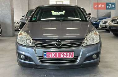 Хэтчбек Opel Astra 2007 в Каменском