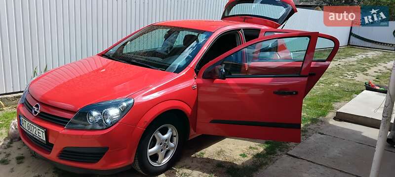 Хетчбек Opel Astra 2004 в Коломиї