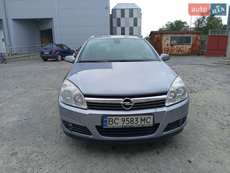 Універсал Opel Astra 2005 в Львові