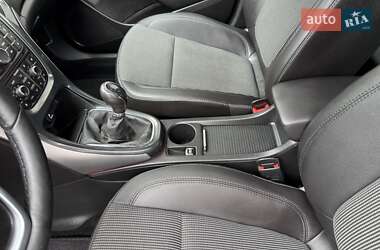 Хетчбек Opel Astra 2014 в 
