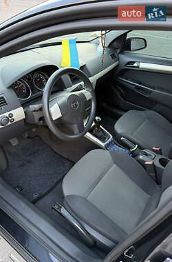 Седан Opel Astra 2008 в 