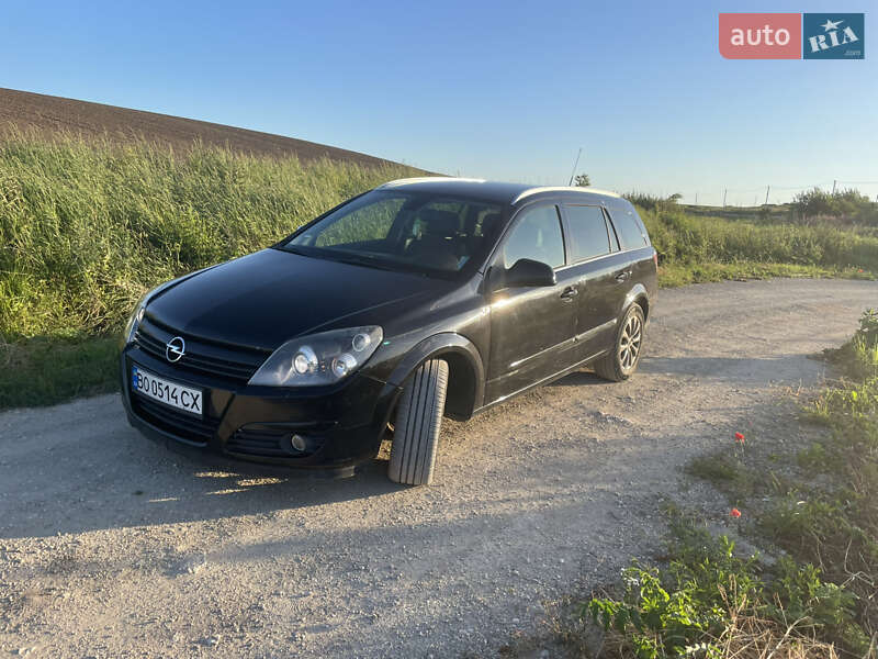Opel Astra 2010