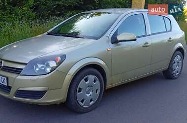 Хэтчбек Opel Astra 2005 в Здолбунове