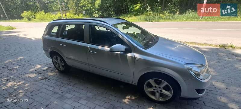 Универсал Opel Astra 2007 в Покровском