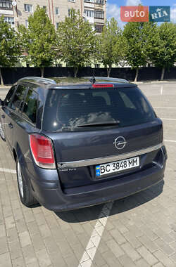 Универсал Opel Astra 2009 в 
