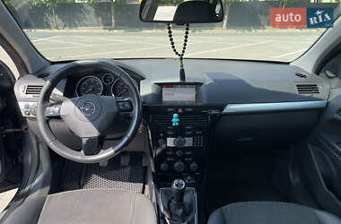 Универсал Opel Astra 2009 в 