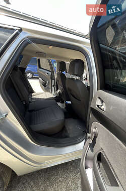 Универсал Opel Astra 2013 в 