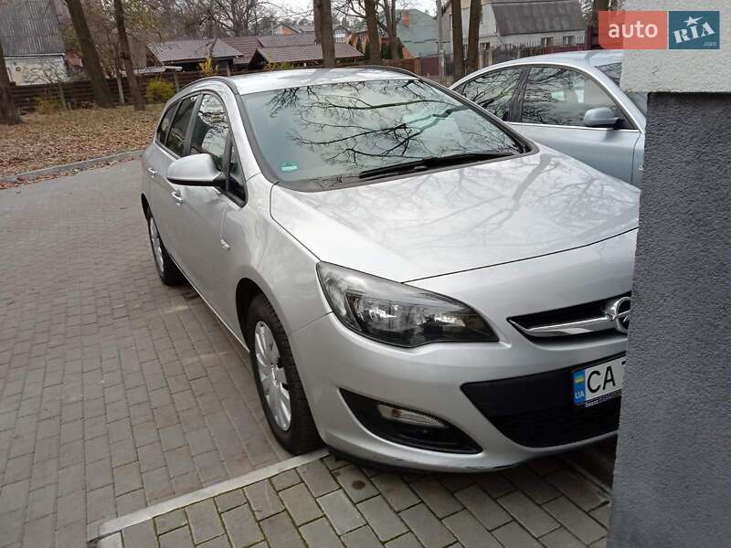 Opel Astra 2015