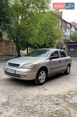 Седан Opel Astra 2006 в 