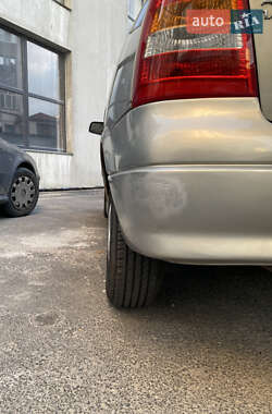 Седан Opel Astra 2006 в 