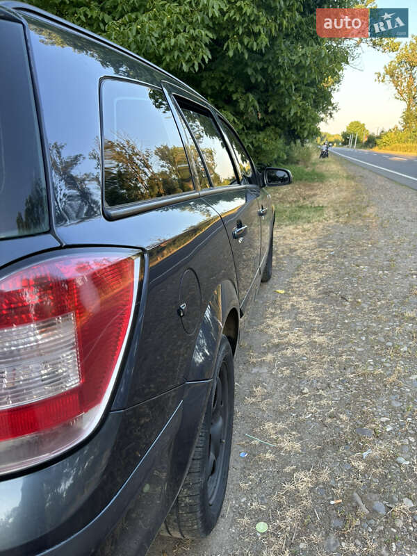 Универсал Opel Astra 2007 в Ивано-Франковске