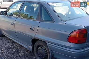 Седан Opel Astra 1997 в 
