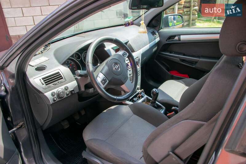 Универсал Opel Astra 2009 в Вараше фото 16 Универсал Opel Astra 2009 в Вараше