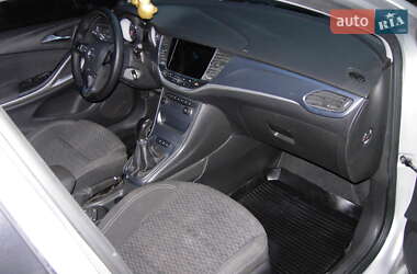 Универсал Opel Astra 2018 в 