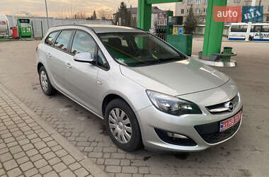 Универсал Opel Astra 2015 в Сокале