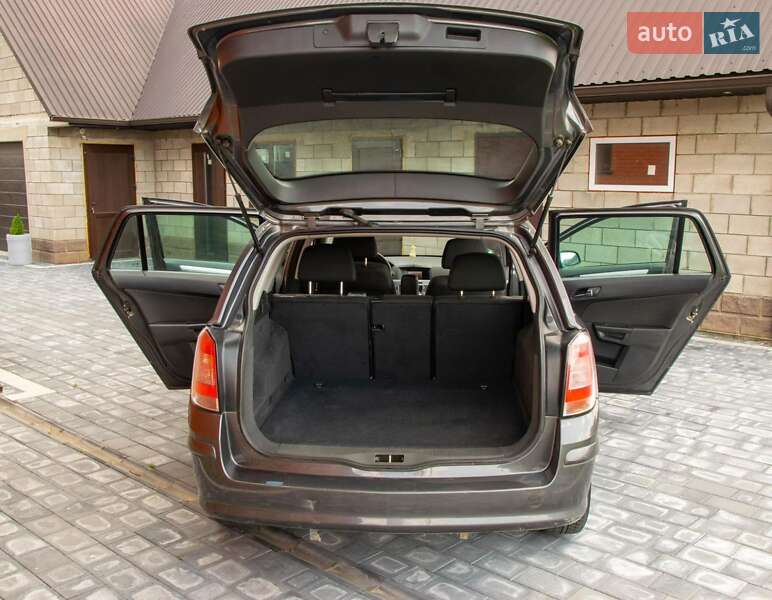 Универсал Opel Astra 2009 в Вараше фото 24 Универсал Opel Astra 2009 в Вараше