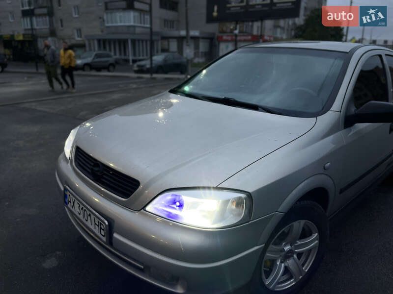 Седан Opel Astra 2008 в Балаклее