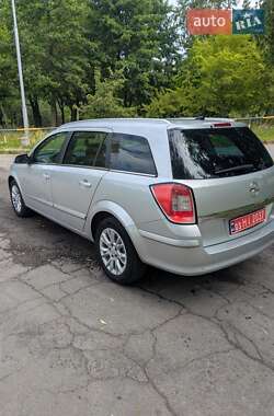 Универсал Opel Astra 2009 в 